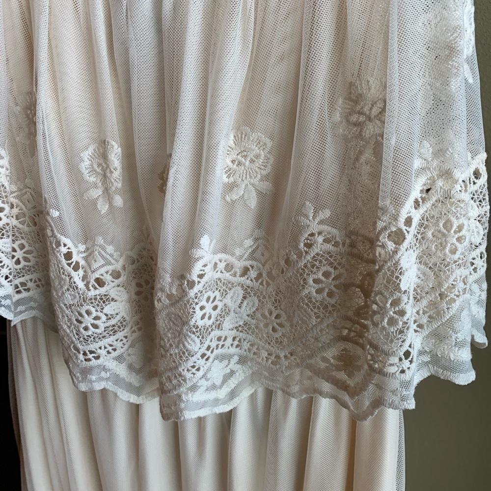 SUPER SOFT mesh and lace Strapless Maxi Dress - Picture 2 of 5
